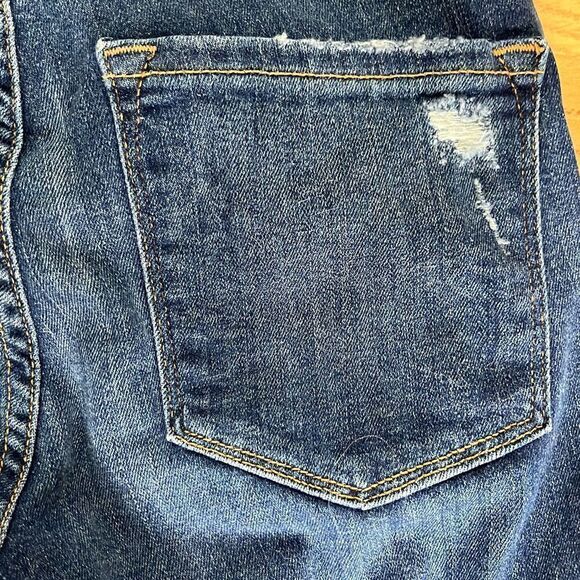 Super cute FRAME Brand Factory Distressed Skinny Jeans - Picture 15 of 15